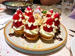 草莓忌廉华夫饼-BE BRIGHT KITCHEN(正佳广场店)