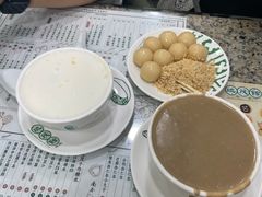 招牌蛋白杏仁茶-地茂馆甜品