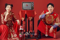 -雪中彩影婚纱摄影·微光艺术中心