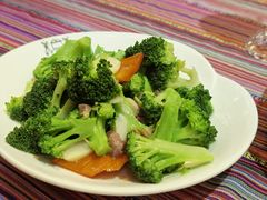 -香巴拉云南餐厅(华莱坞店)