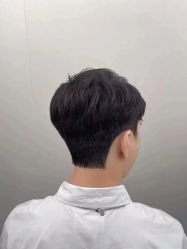 -V8潮牌·接发烫染连锁