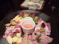 -恰餐厅及酒吧 CHAR Bar & Grill (北京丽都皇冠假日店)