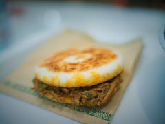 肉夹馍-陇兴楼兰州拉面(西安咸阳国际机场店)