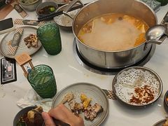 -喃喃椰·糟粕醋·椰子鸡火锅(七堡花园店)