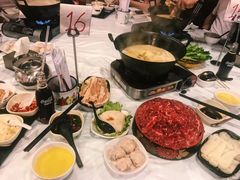 -鲜入围煮花胶鸡海鲜火锅