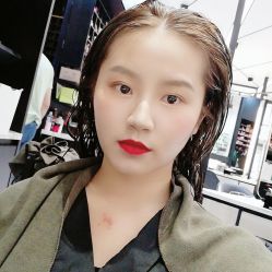 -HAIR CORNER