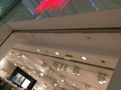 -H&M(鹏欣水游城店)