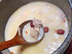 墨脱石锅鸡-敏珠拉姆藏餐·南京厨房(富春江东街店)