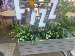 -菲滋意式餐厅(富阳东方茂店)
