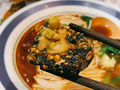 霸蛮臭豆腐-霸蛮湖南菜·牛肉粉(荣京西街店)
