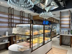 面包甜点陈列柜-奈雪的茶(大梅沙8号仓店)