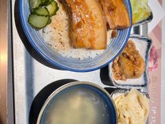 琉璃焢肉饭-馔豚·台北菜专门店(深圳湾万象城店)