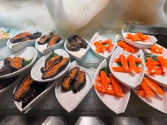 -雍容荟活帝王蟹活龙虾自助(苏宁旗舰店)