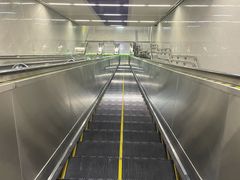 -红土地(地铁站)