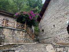 -高荡千年布依古寨旅游景区