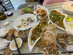 -覃记海鲜美食餐厅