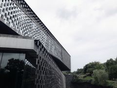 -知美术馆