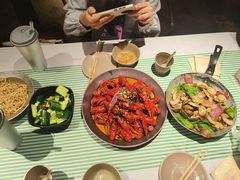 -巴厘龙虾·榜首油焖大虾(音乐学院·沿江酒馆店)