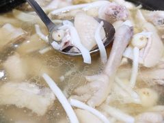 -东椰·海南椰子鸡火锅(朝阳门店)