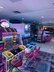 -Fang Fang Monkey·方方猴(国瑞购物中心店)