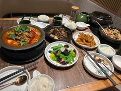 -云海肴·汽锅鸡·云南代表菜(浦江欢乐颂店)