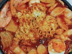 -贵宾庄炸酱面·韩式料理(高区店)