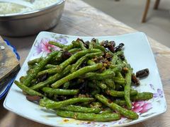 -洪霞餐馆