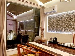 -悟空山宿陨石私汤温泉酒店(神舟大道地铁站店)