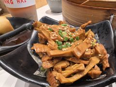 -馋三尺蟹粉小笼(人民广场店)