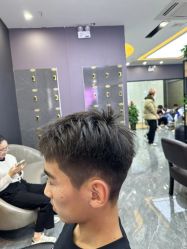 -藤野造型烫染·漂发