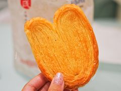 蝴蝶酥-上海哈尔滨食品厂(淮海中路店)