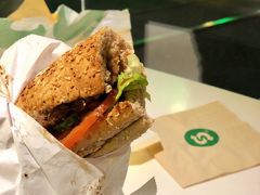 黑胡椒厚切牛排三明治-赛百味SUBWAY(东方明珠店)