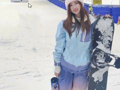 -乔波室内滑雪场