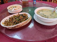 -雄仔农家菜馆·特色葱油鸡(六祖店)