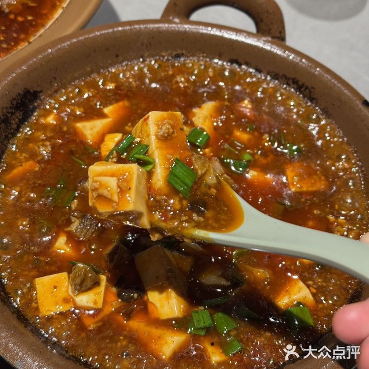 我仿佛穿越到了成都的老店吃砂锅菜，爱了爱了