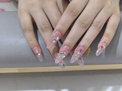 -瞧·享轻奢美甲美睫