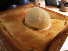 面包诱惑-绿茶餐厅(成都大悦城店)