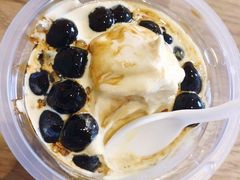 梅酒黑糖珍珠圣代-肯德基(龙湖店)