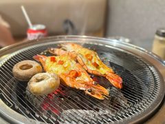 -围炉肉舍•炭烤活鳗•丹东海鲜烤肉(步行街店)