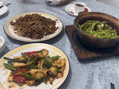 -天宝食坊·啫啫煲大排档(西华路店)