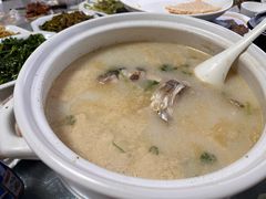 -山里人家土菜馆(茅山店)