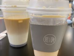 拿铁-是啡·日式精品咖啡(东门太阳百货店)