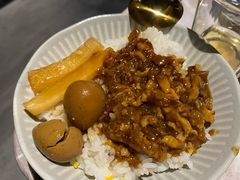 台湾卤肉饭-雷泰泰台式胡椒虾(滨江金铂湾店)
