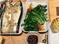 香辣猪蹄-木屋烧烤(坂田天安云谷店)