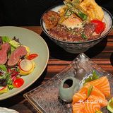成都这家日料的鹅肝和牛饭➕三文鱼好好吃[流泪]！