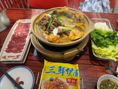 -沙胆彪炭炉牛杂煲(上海日月光广场店)