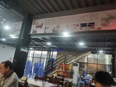 大堂-官塘锋记鱼生·生腌·砂锅粥(牌坊街店)