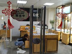 -LOGO眼镜·蔡司品牌折扣店(龙华清湖店)