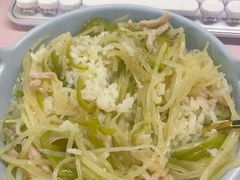 青豆肉丝盖浇饭-老头盖浇饭(南京新街口明瓦廊宏光酒店店)