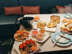 -雍容荟帝王蟹活龙虾展台自助(IFS黑金店)